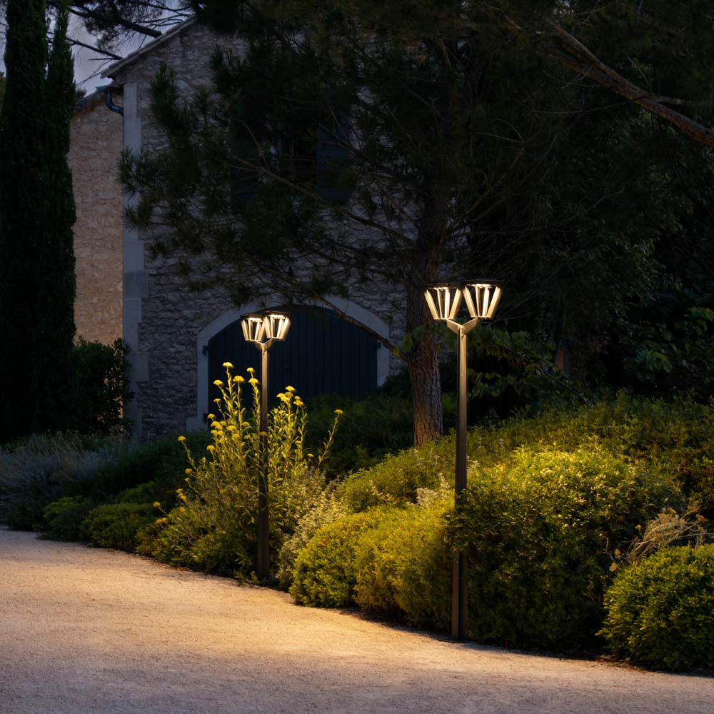 Metro Outdoor Solar LED Floor Lamp in Outside Area.