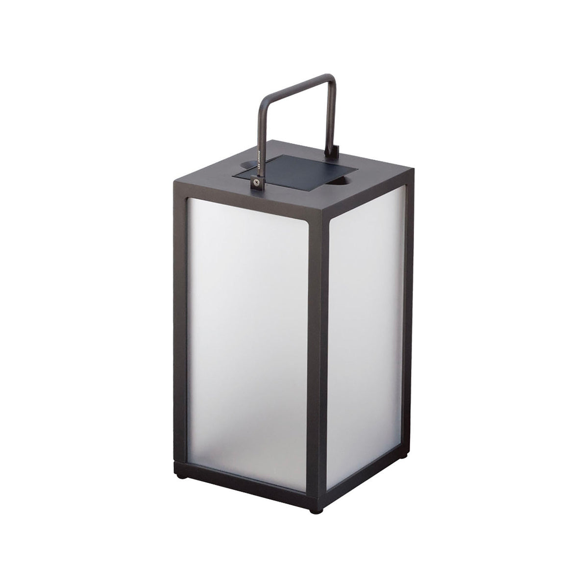 Tradition 2.0 Solar LED Lantern in Bronze Aluminum (18-Inch).