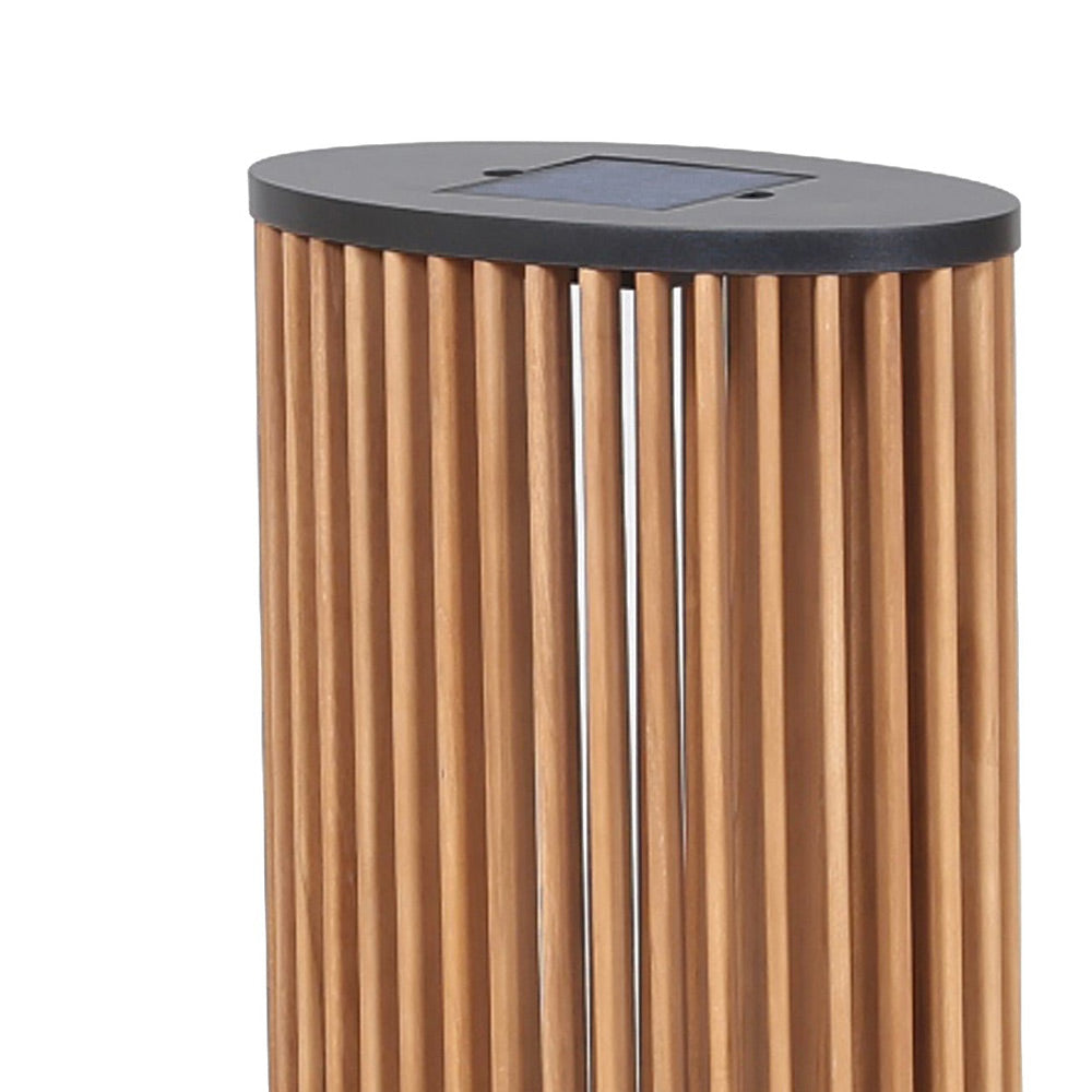 Yaro Outdoor Solar LED Floor Lamp in Detail.