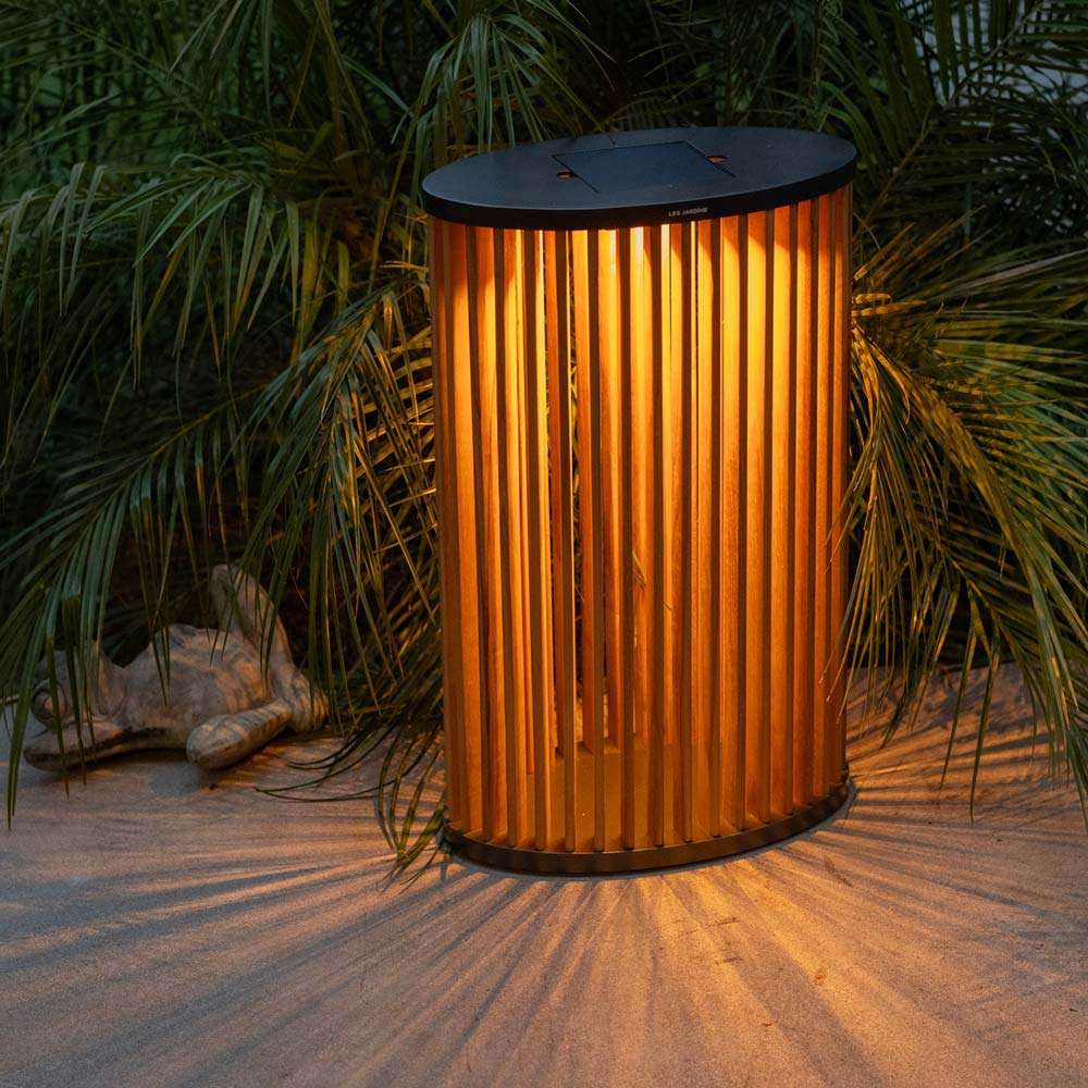 Yaro Outdoor Solar LED Floor Lamp in Outside Area.