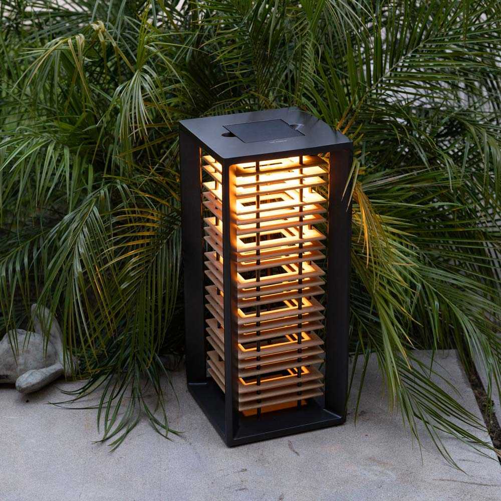 Yoko Outdoor Solar LED Floor Lamp in Outside Area.