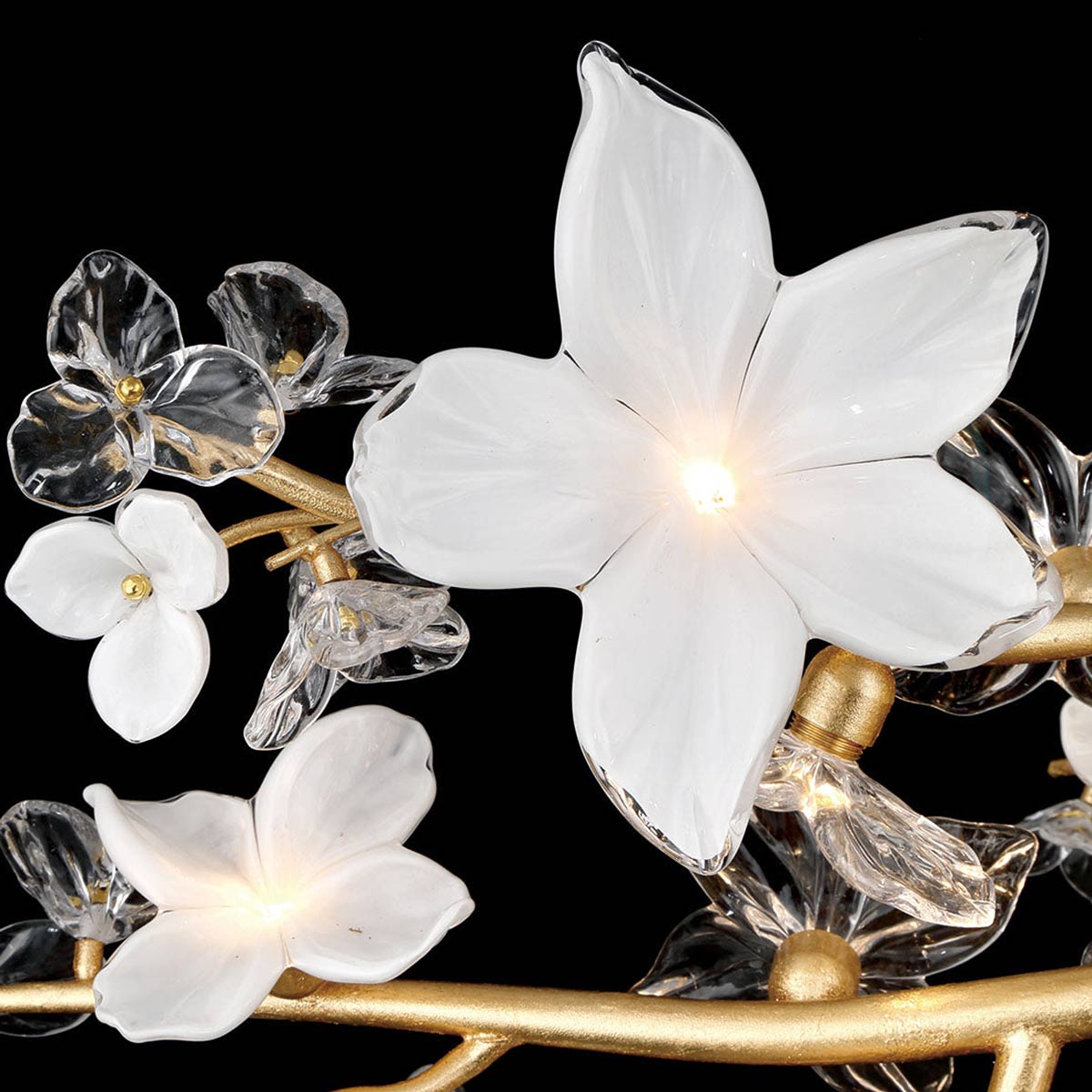 Fiori Oval LED Chandelier in Detail.
