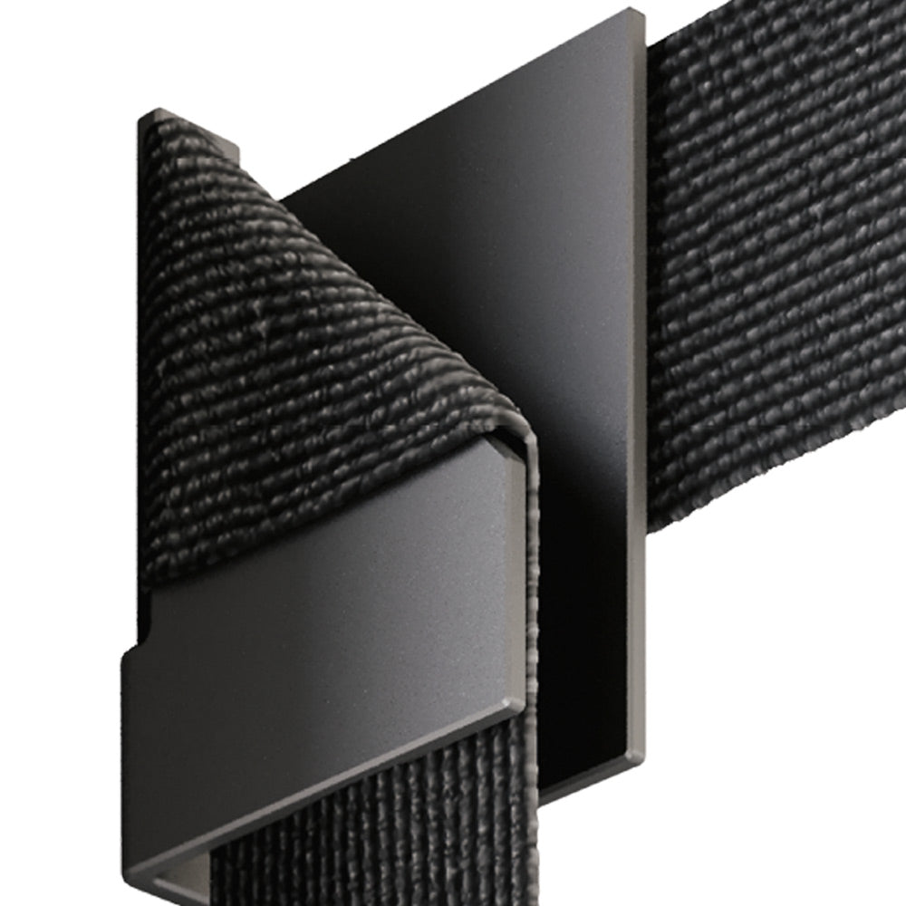 Map Corner Bracket in Detail.