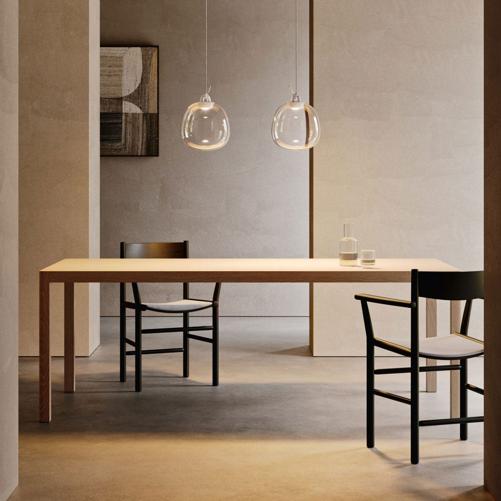 Oblo'Cluster LED Pendant Light in dining room.