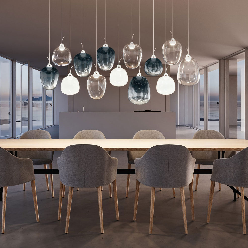 Oblo'Cluster LED Pendant Light in dining room.