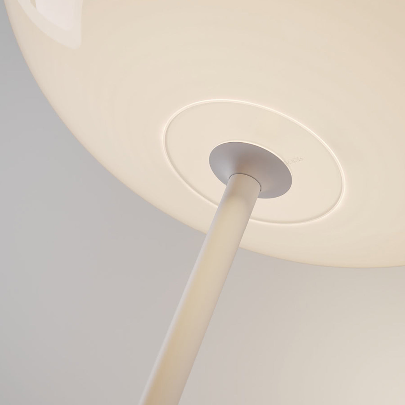 Volum Floor Lamp in Detail.