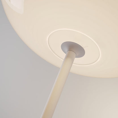 Volum Floor Lamp in Detail.