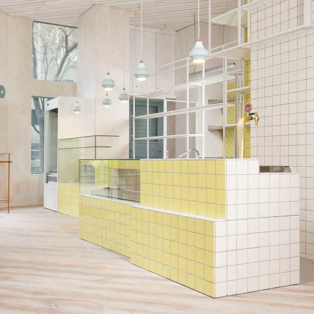 Cirque Pendant Light in living room.