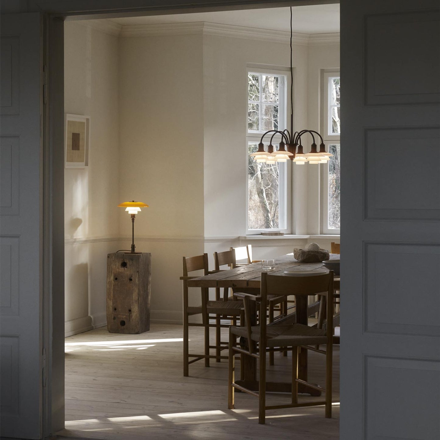 PH 1/1 Chandelier in dining room.