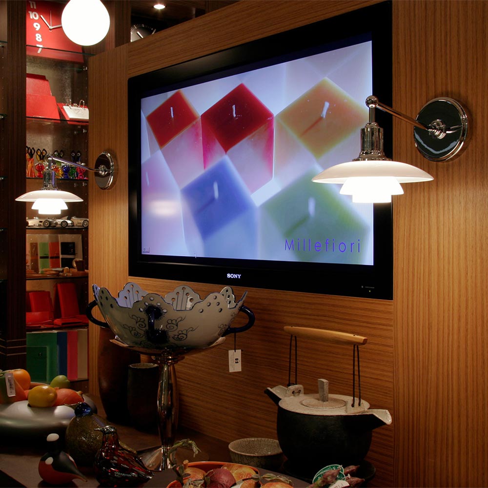 PH 2/1 Wall Light in living room.