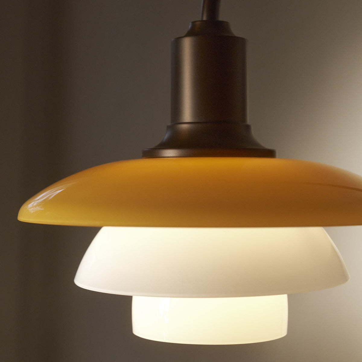 PH 2/2 Wall Light in Detail.