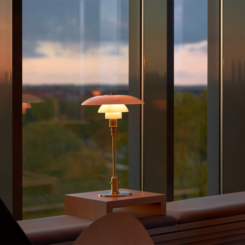 Louis Poulsen PH 3/2 Table Lamp, Rose