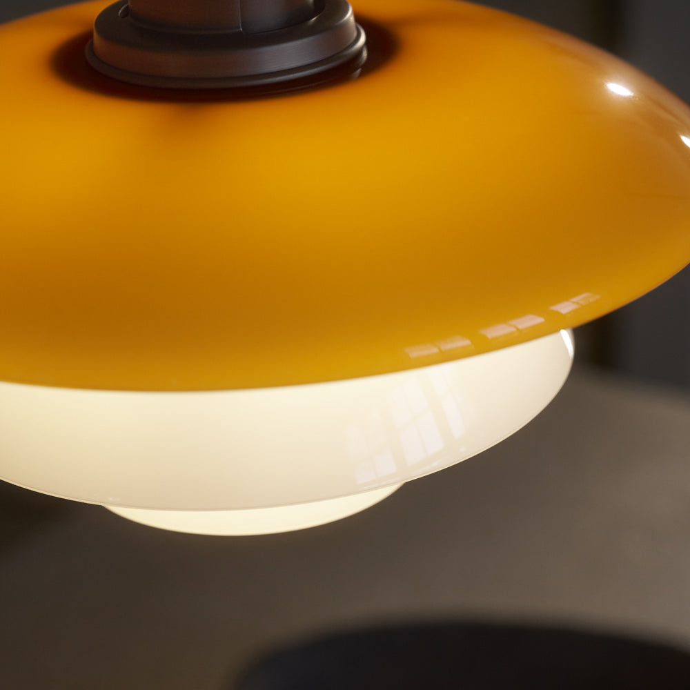 PH 3/3 Pendant light in Detail.