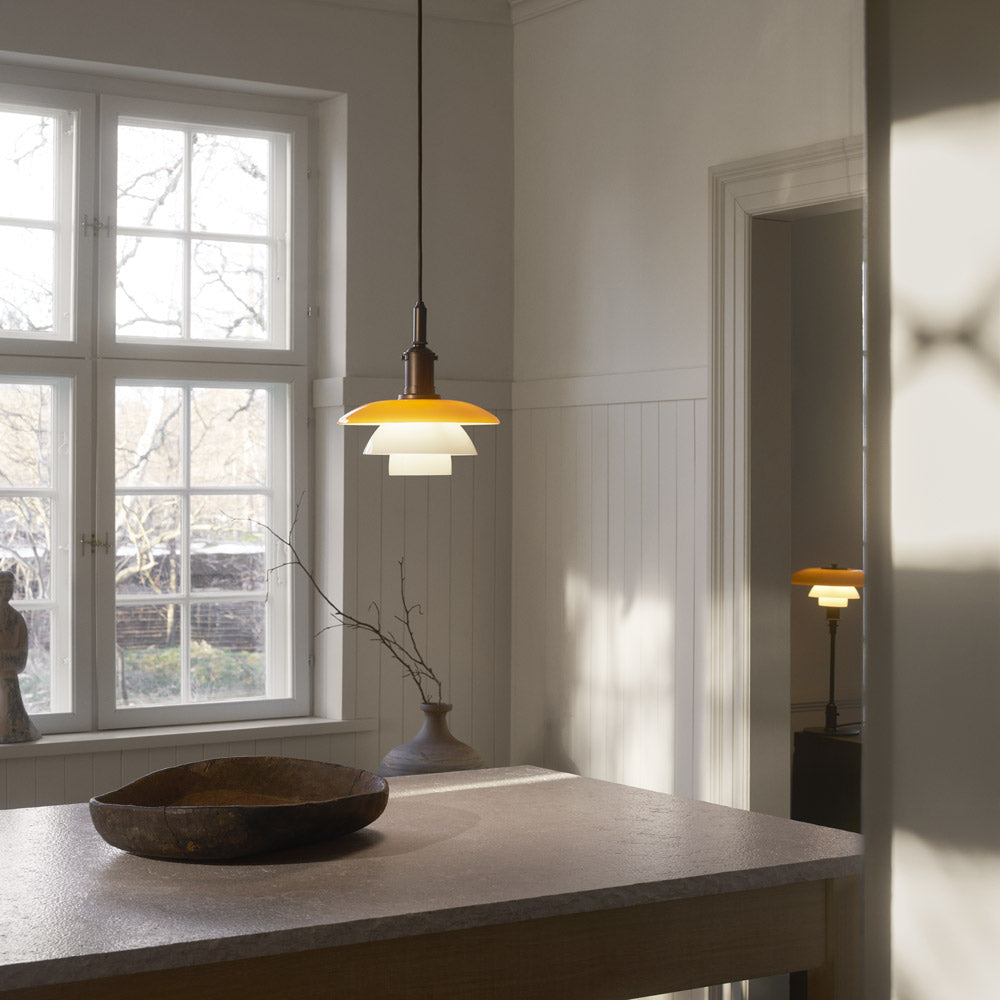 PH 3/3 Pendant light in living room.