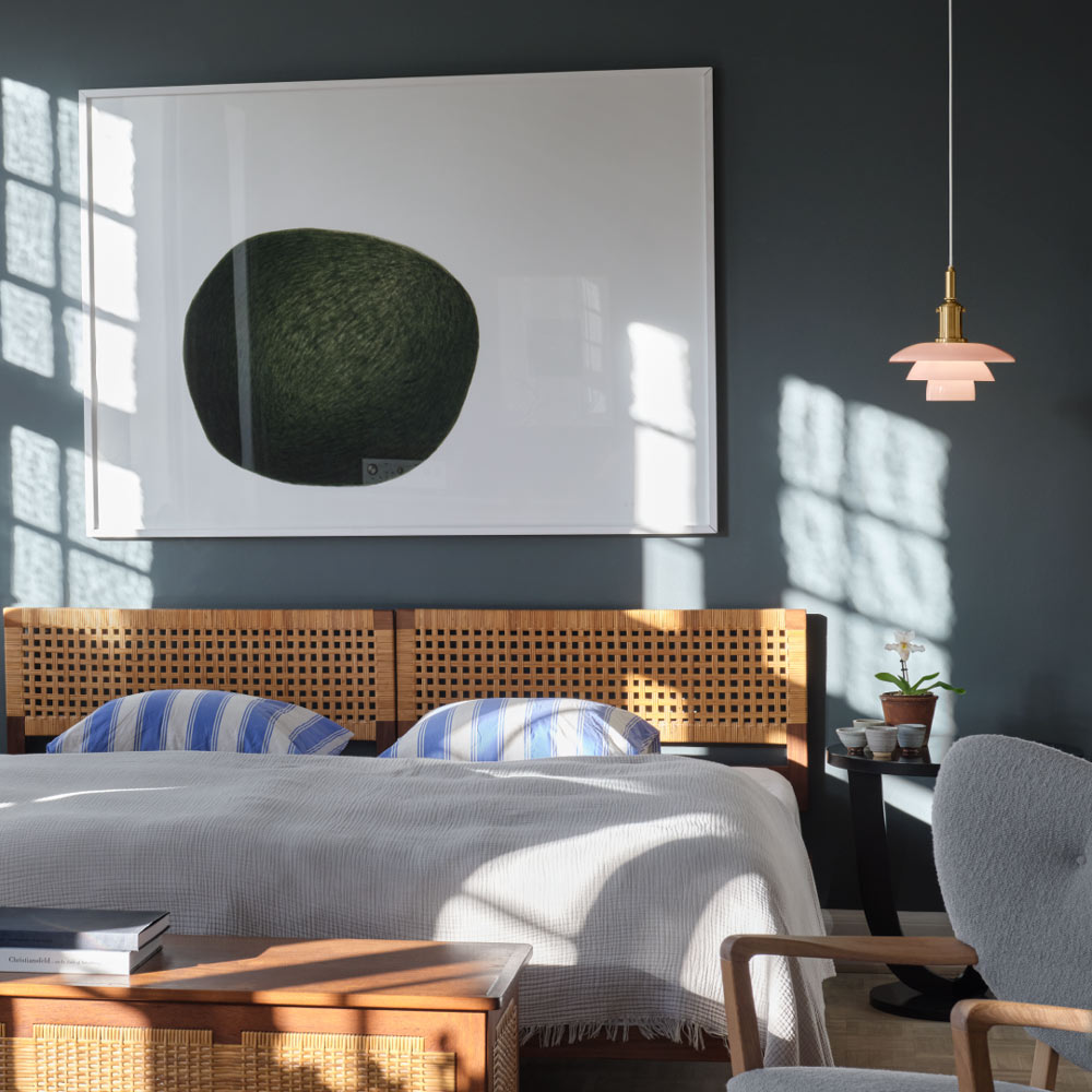 PH 3/3 Pendant light in bedroom.