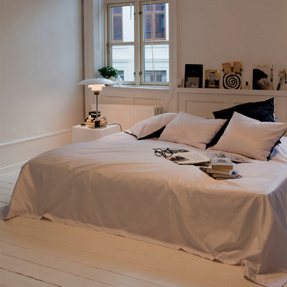 PH 4/3 Table Lamp in bedroom.