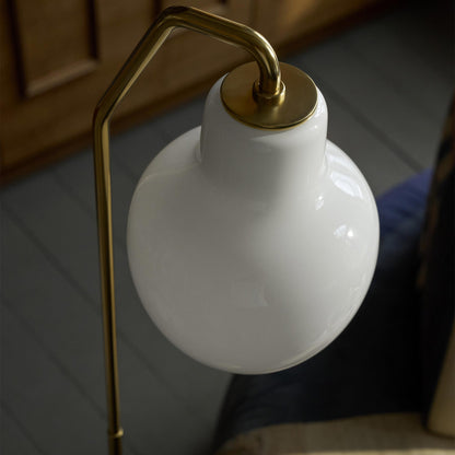 VL Ring Crown Floor Lamp in Detail.