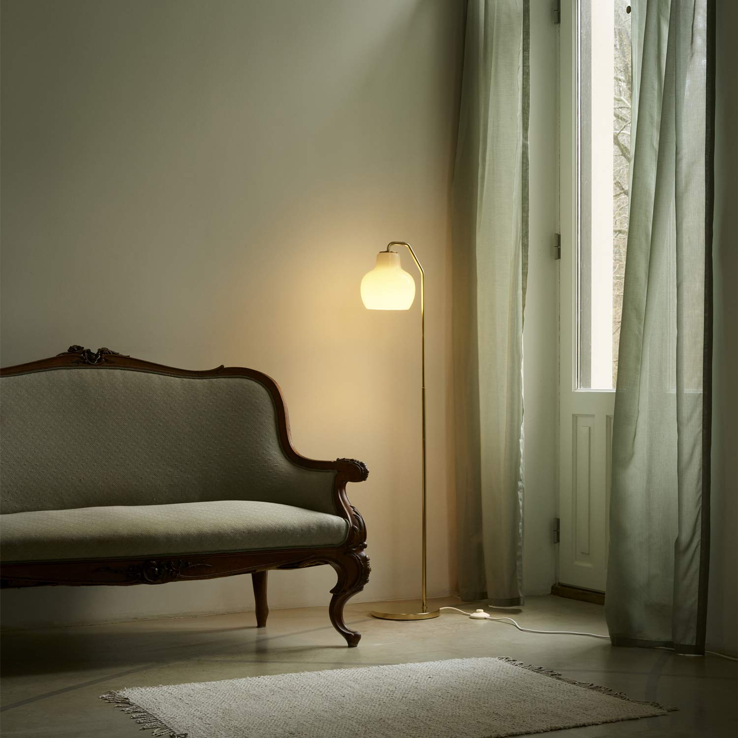 VL Ring Crown Floor Lamp in living room.