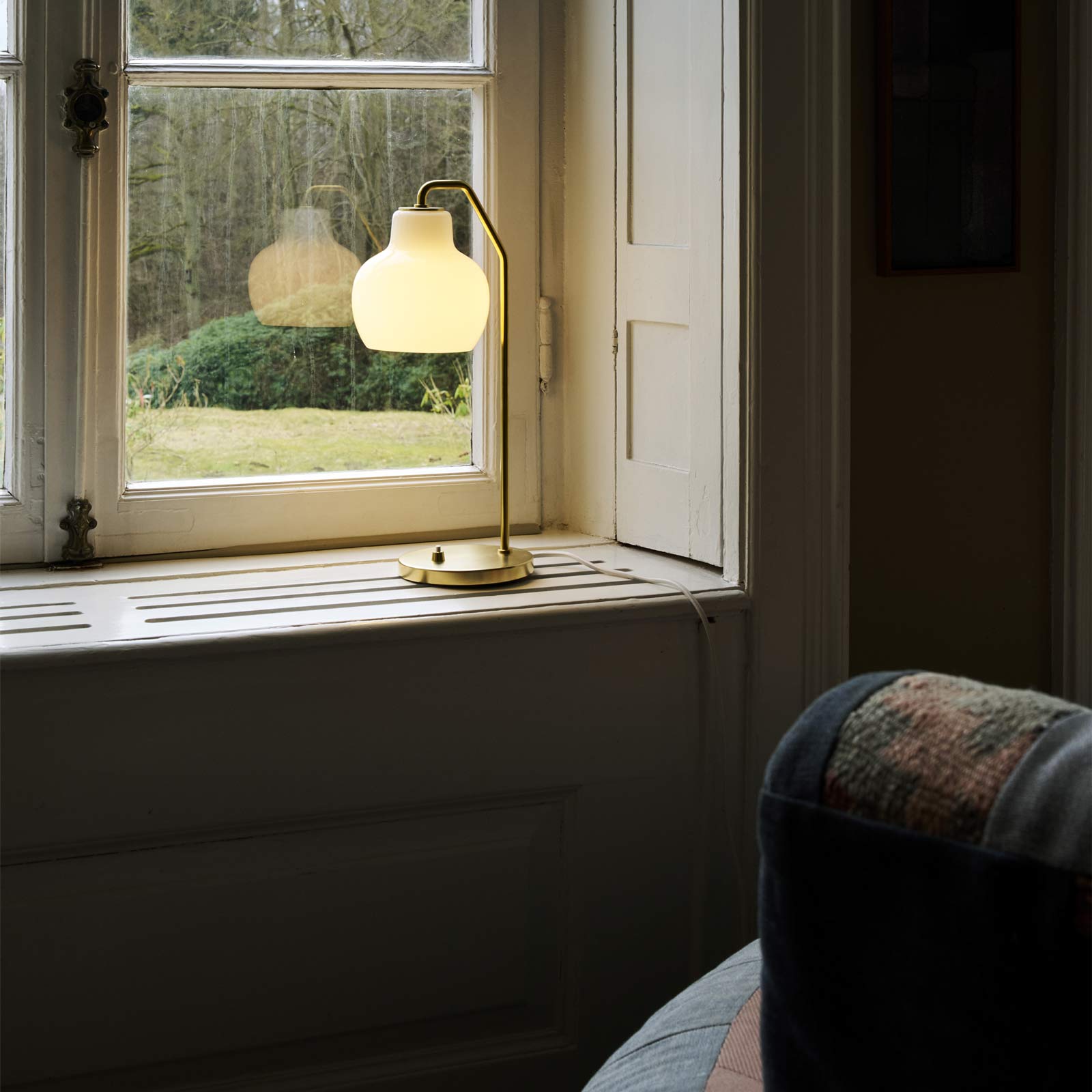 VL Ring Crown Table Lamp in living room.