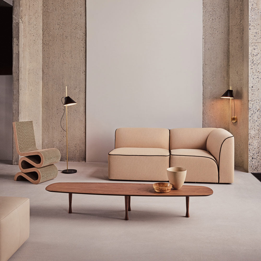 Yuh LED Floor Lamp in Living Room.