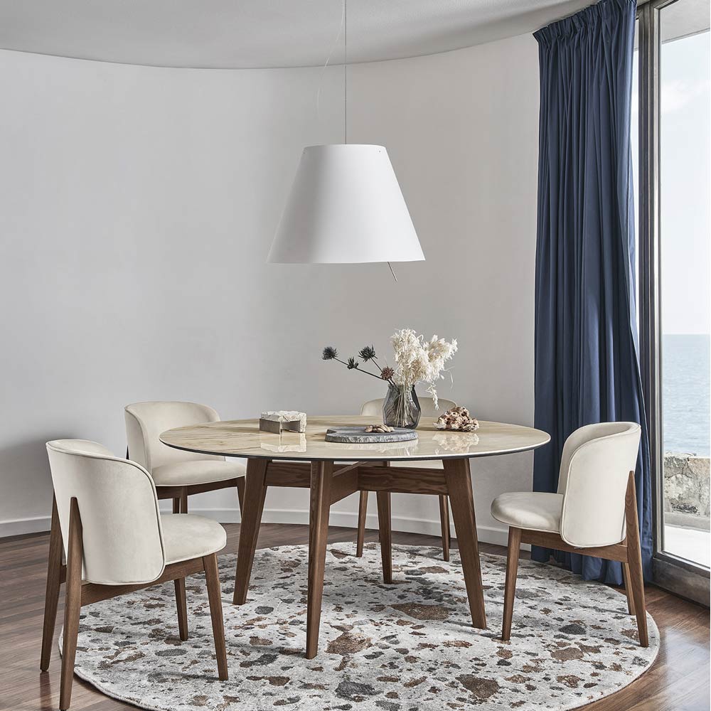 Grande Costanza Pendant Light in dining room.