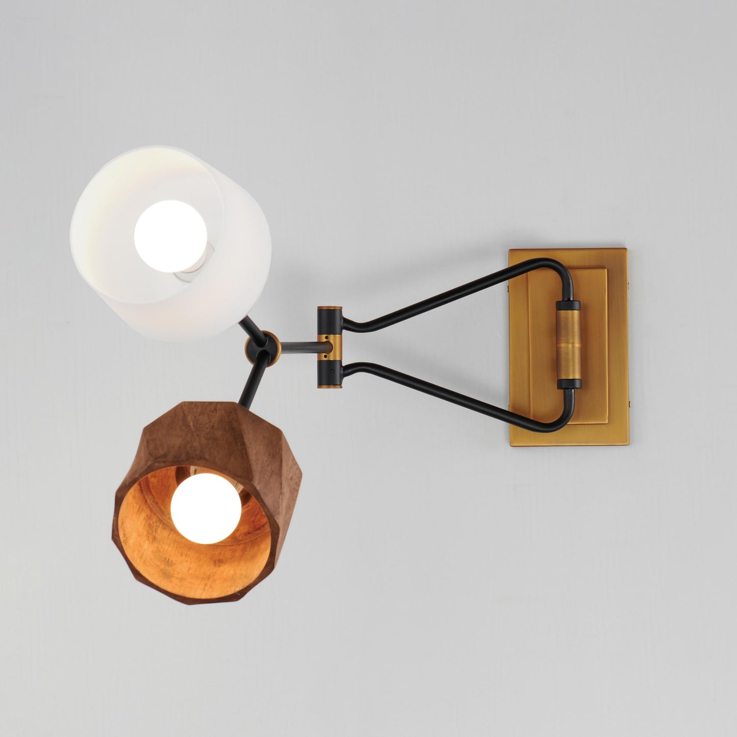 Akimbo Bath Wall Light in Detail.