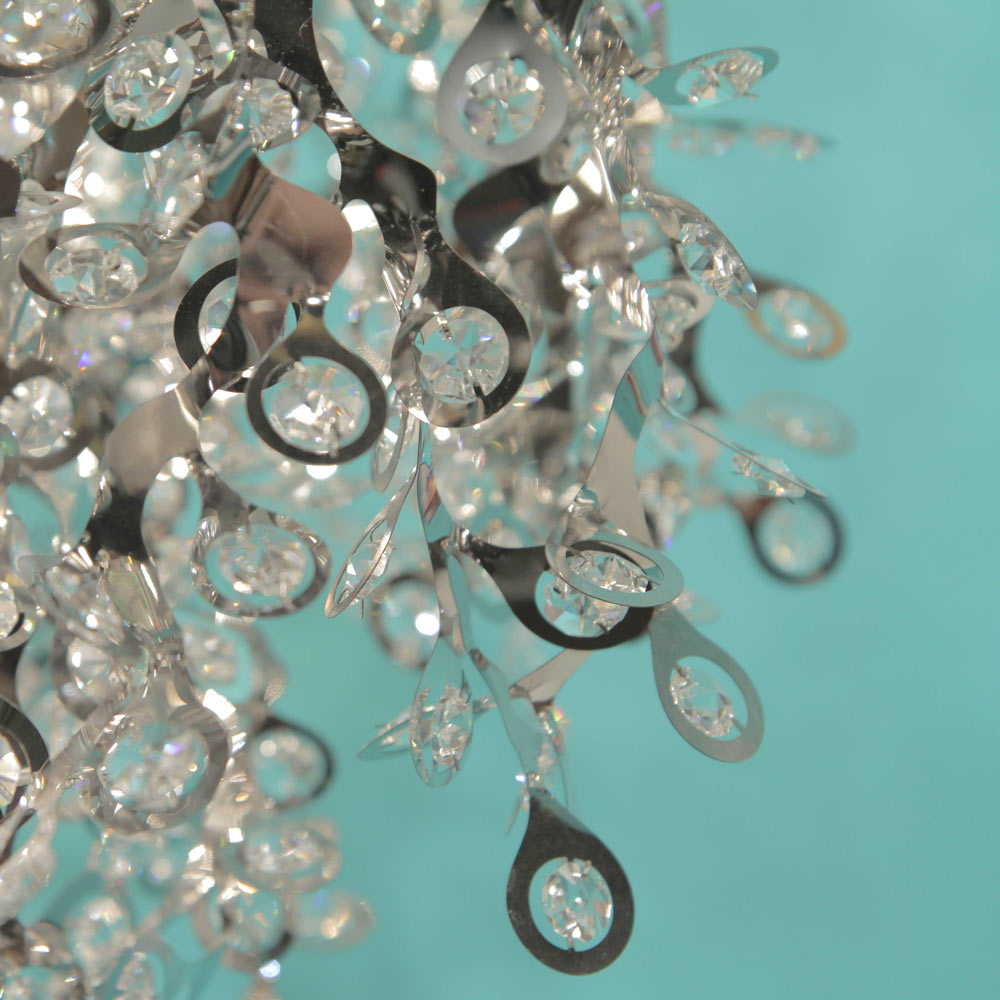 Comet Mini Pendant Light in Detail.