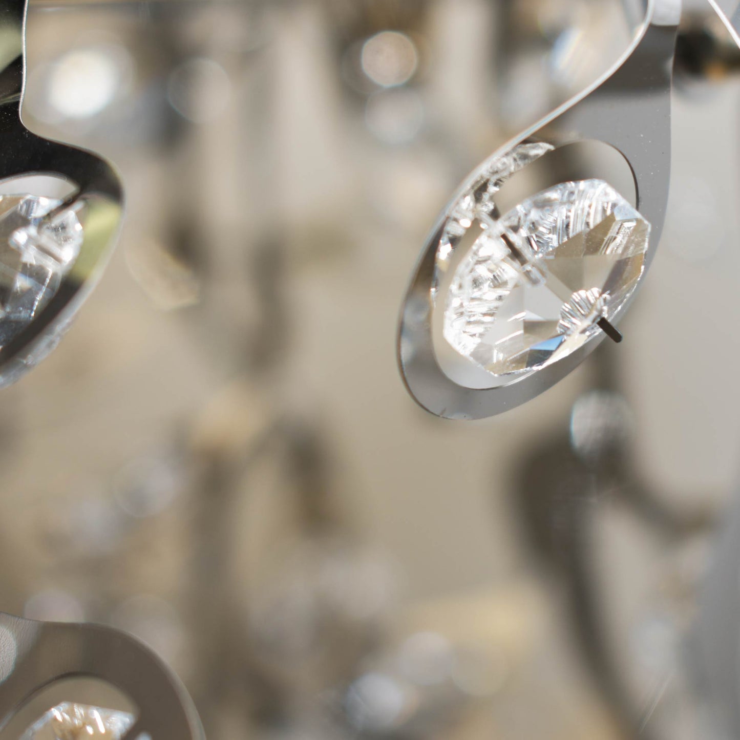 Comet Mini Pendant Light in Detail.