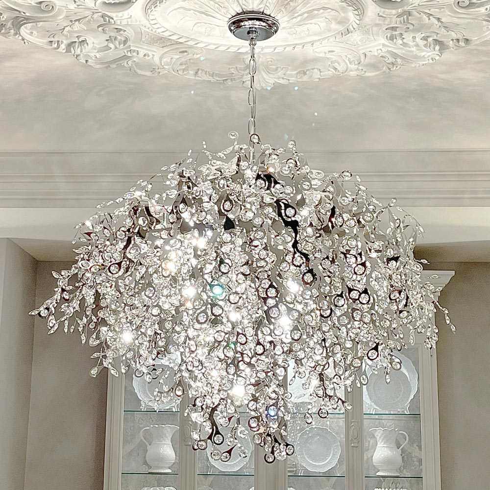 Comet Pendant Light in Detail.