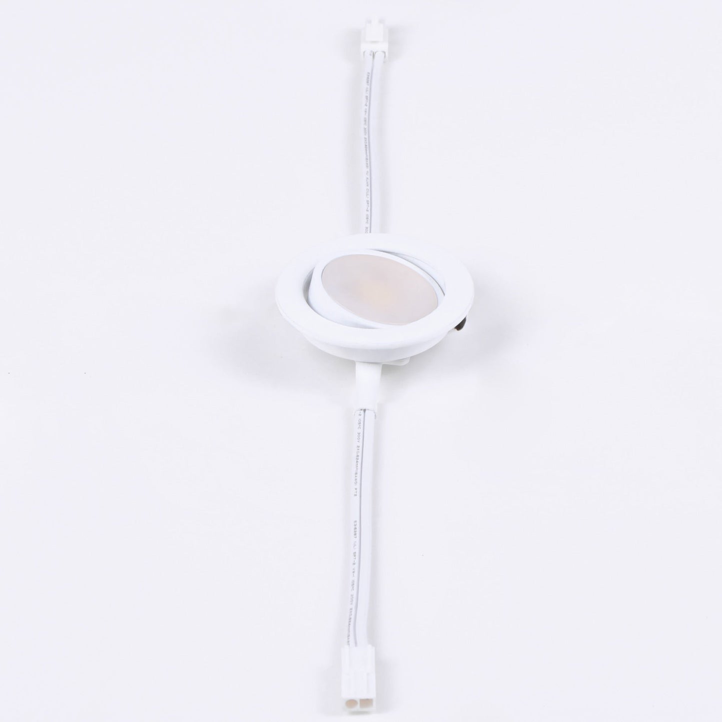 CounterMax LED Puck Light in Detail.