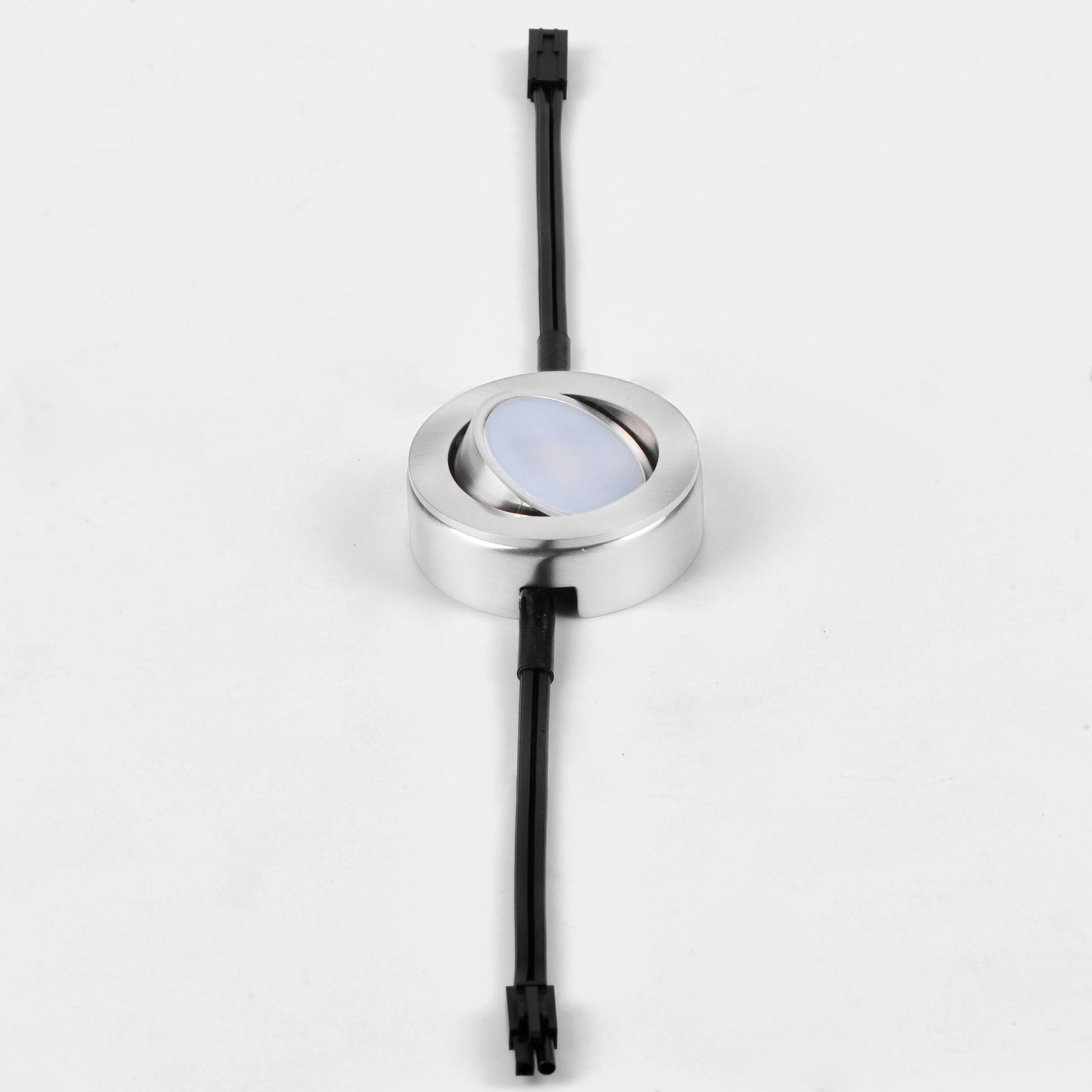 CounterMax LED Puck Light in Detail.