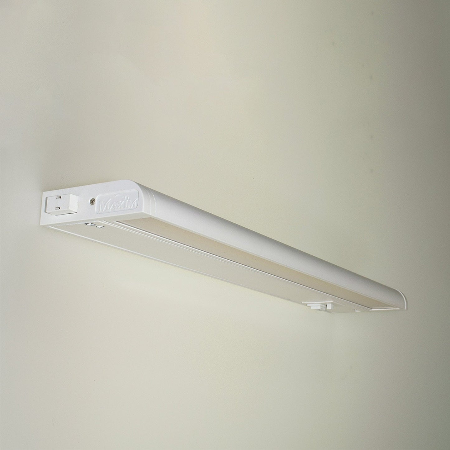 CounterMax LED Undercabinet Light in Detail.