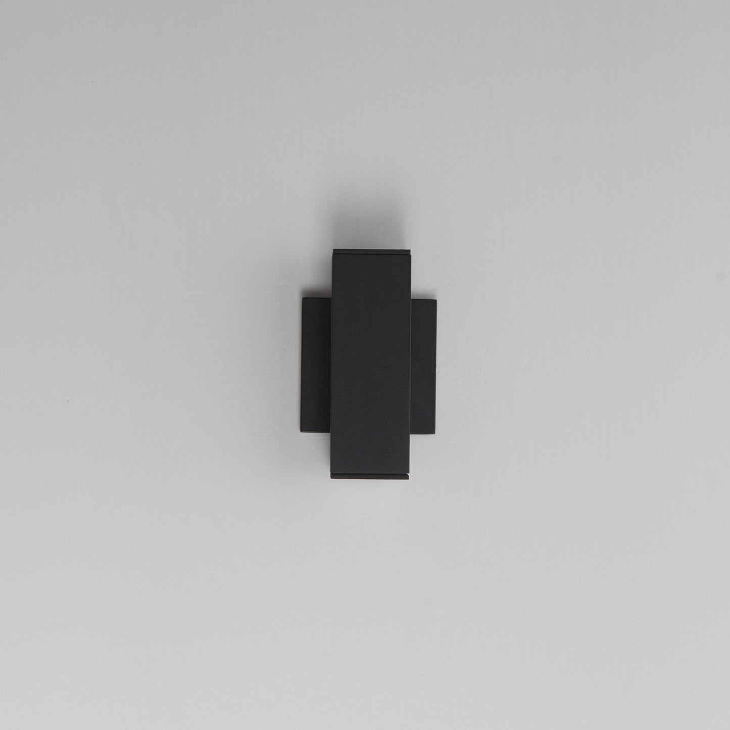 Culvert Outdoor LED Wall Light in Detail.