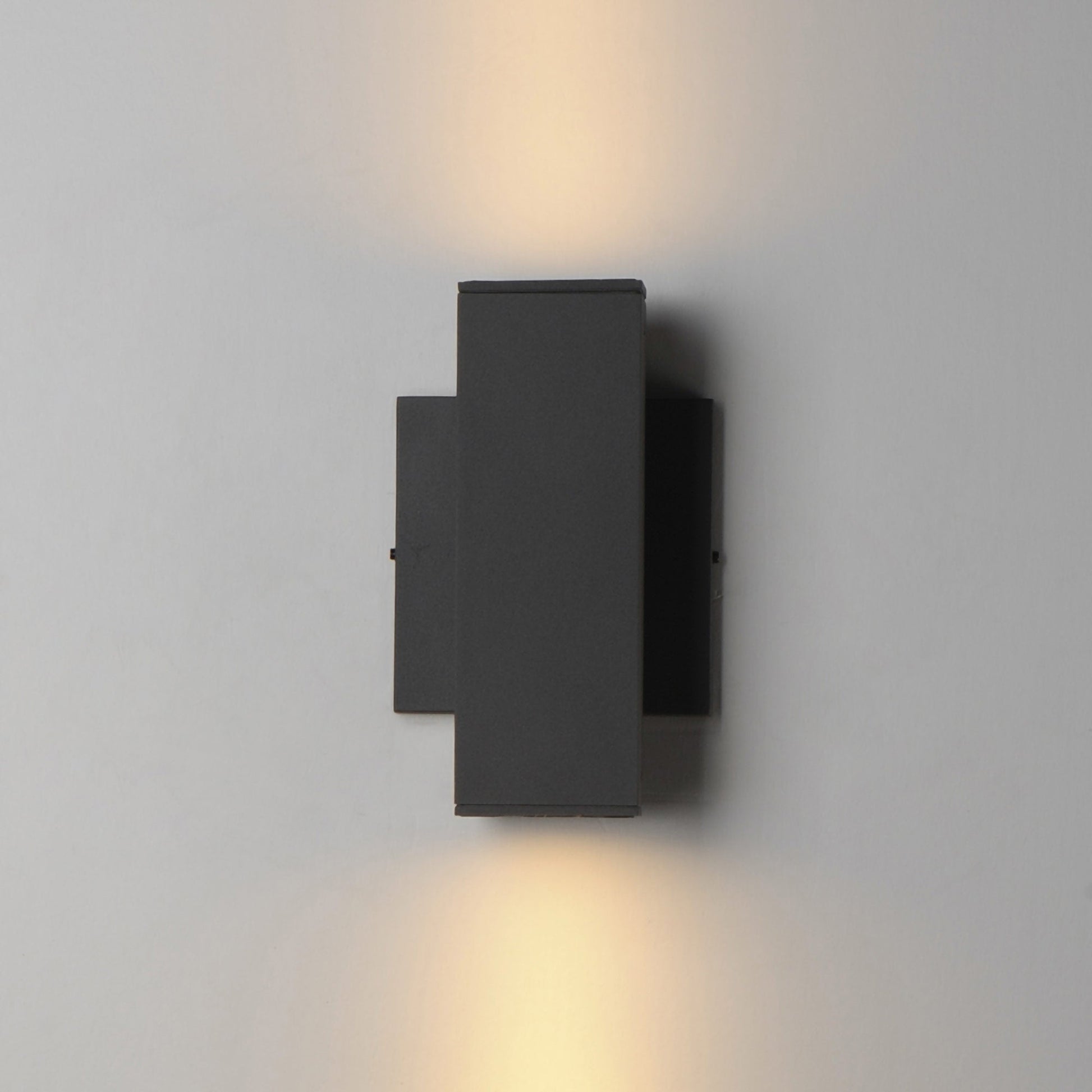 Culvert Outdoor LED Wall Light in Detail.