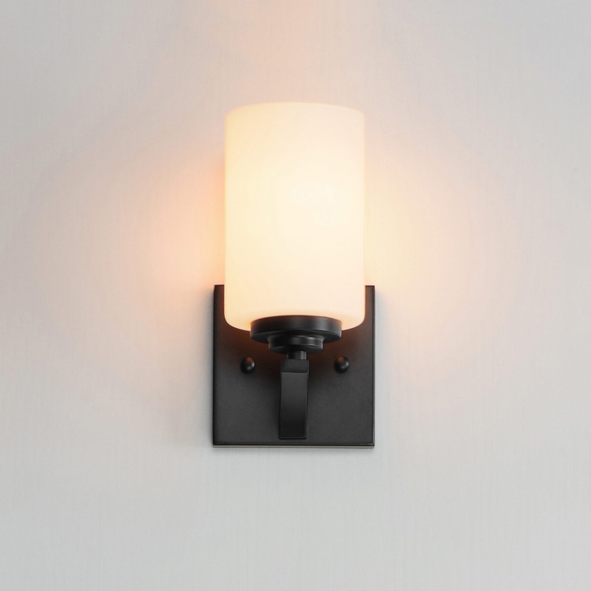 Deven Wall Light in Detail.