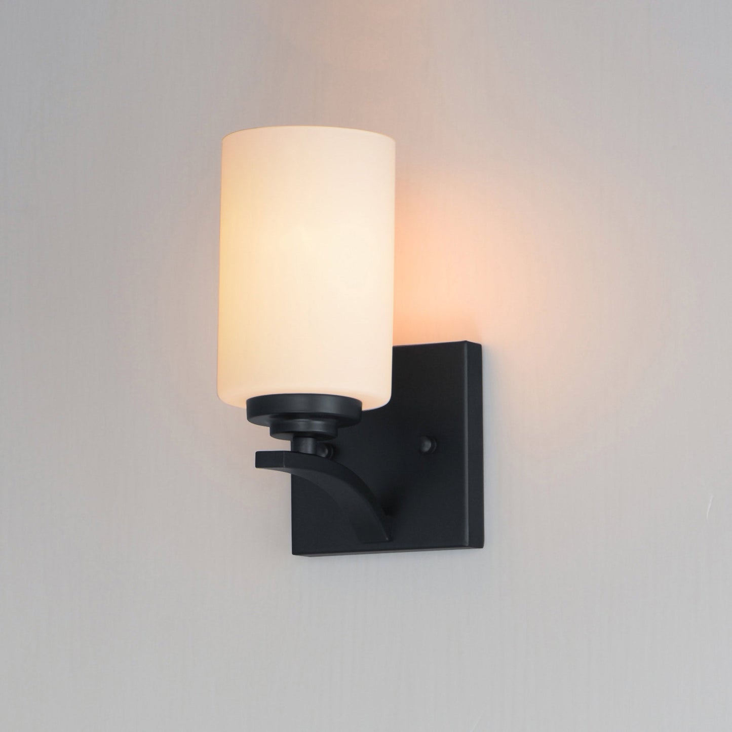 Deven Wall Light in Detail.