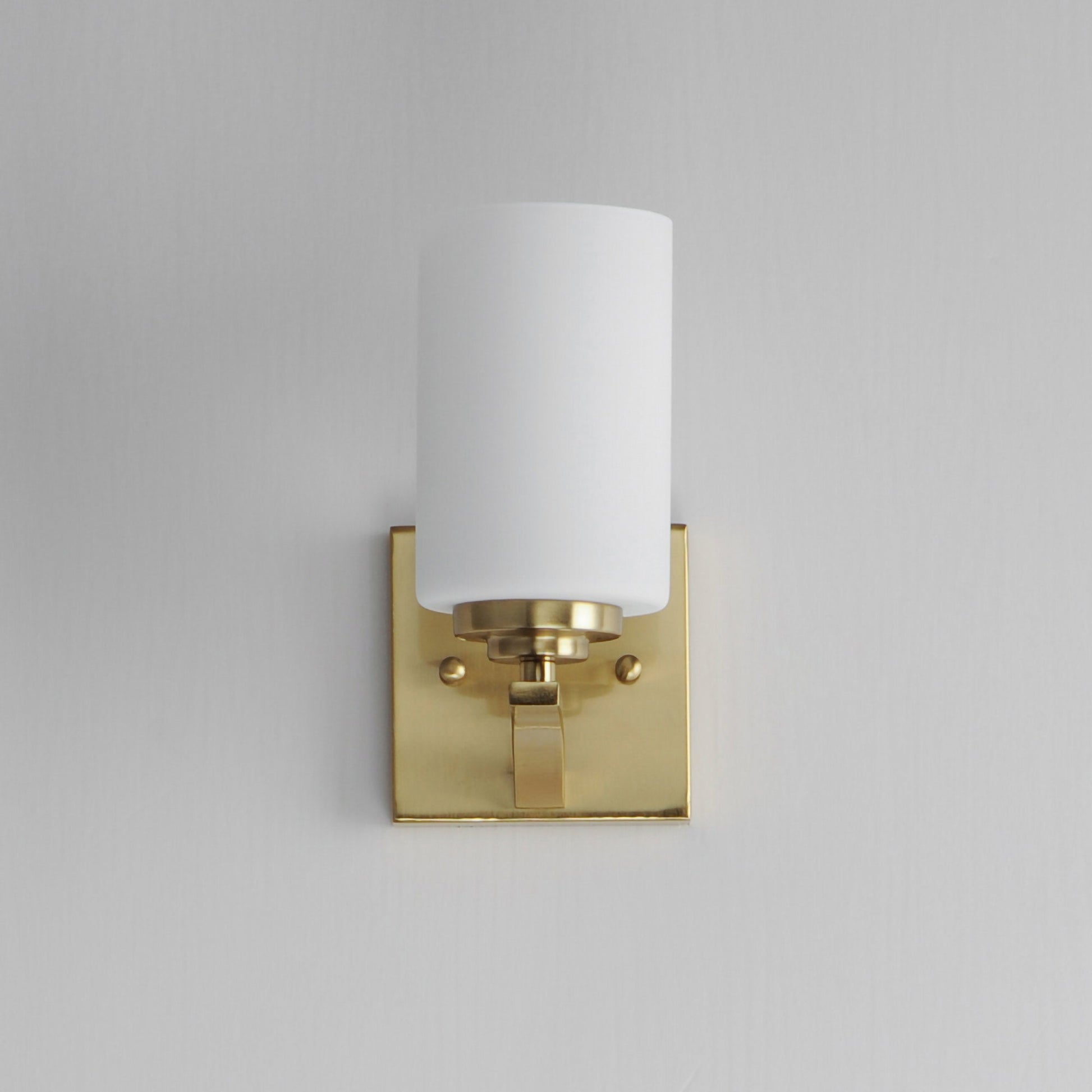 Deven Wall Light in Detail.