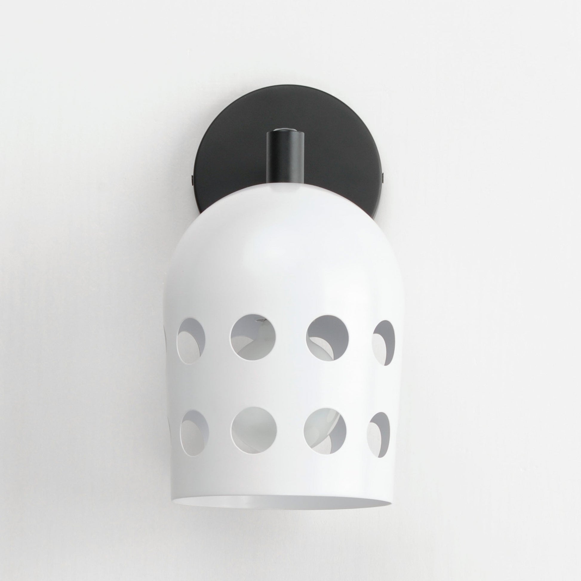 Dottie Wall Light in Detail.