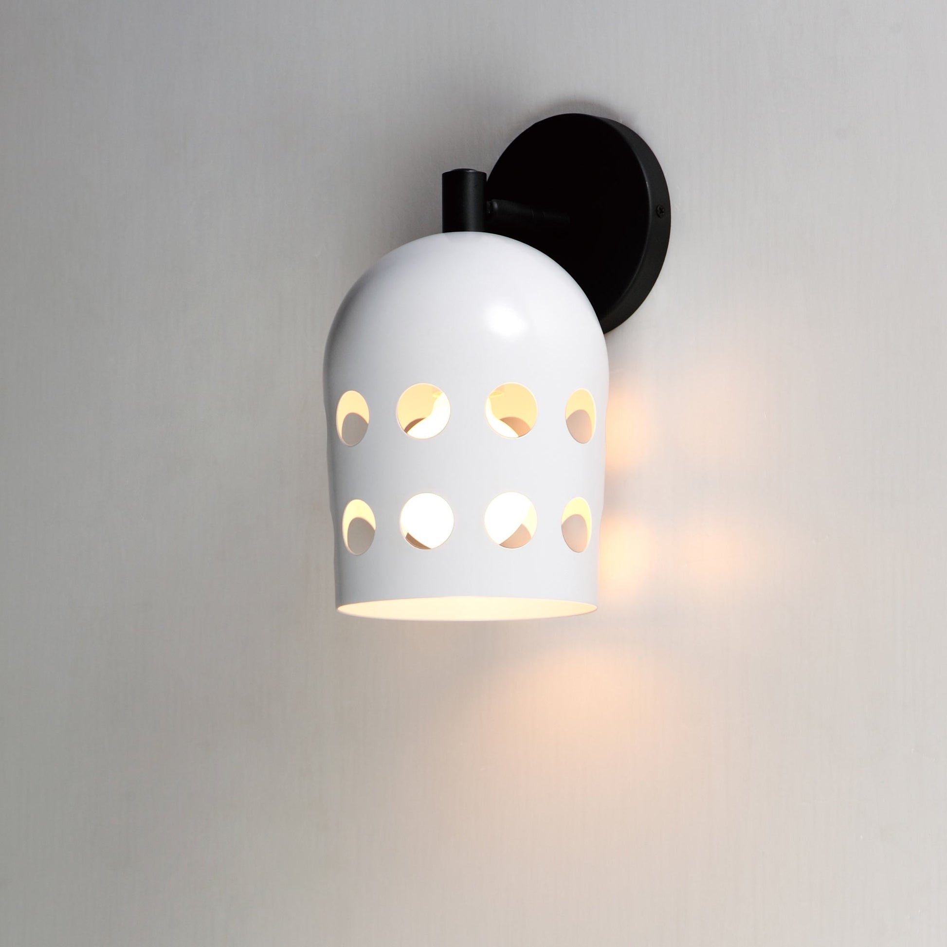 Dottie Wall Light in Detail.