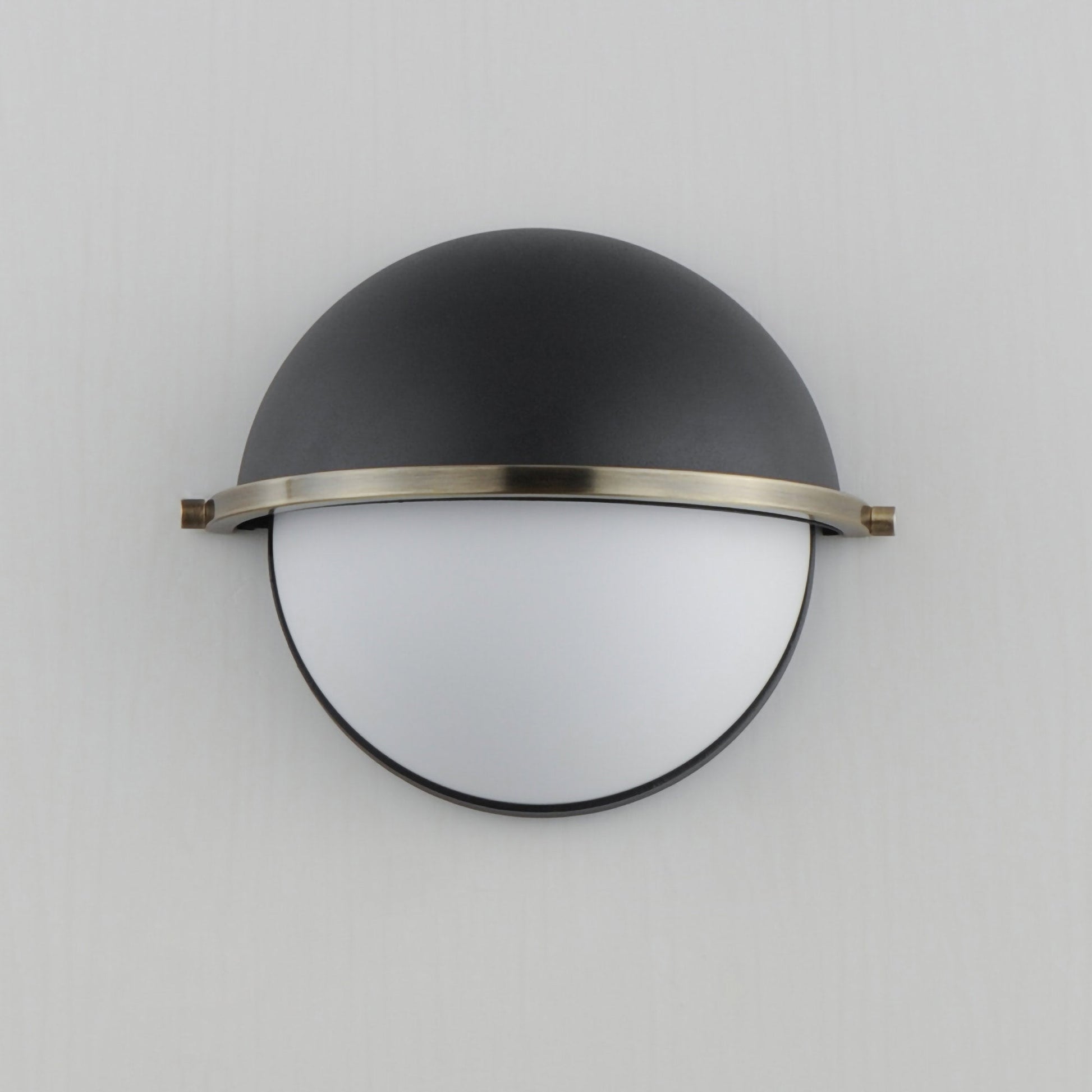 Duke Bath Wall Light in Detail.