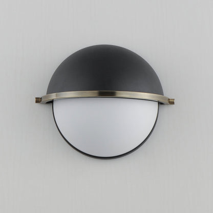 Duke Bath Wall Light in Detail.