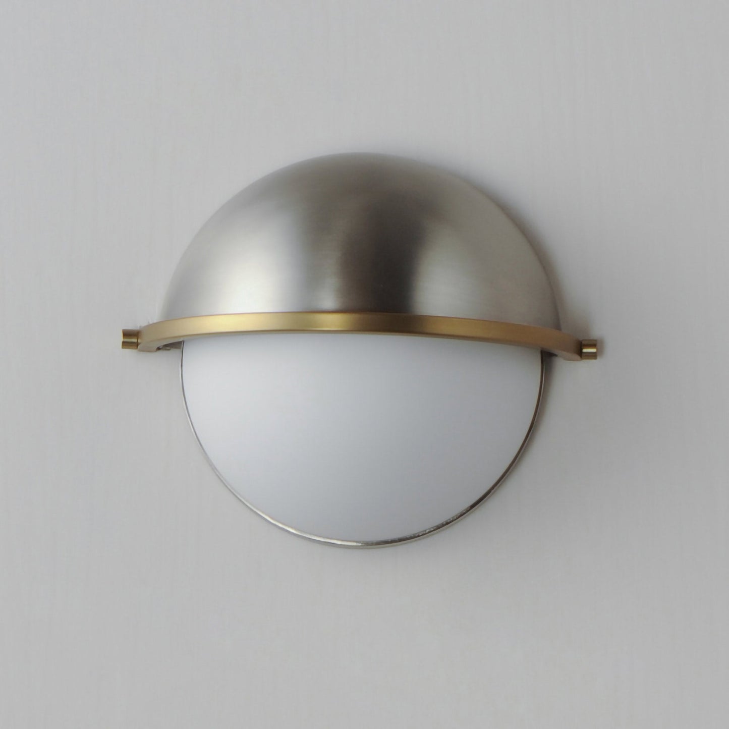 Duke Bath Wall Light in Detail.