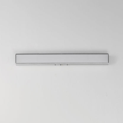 Edge LED Bath Vanity Light in Detail.
