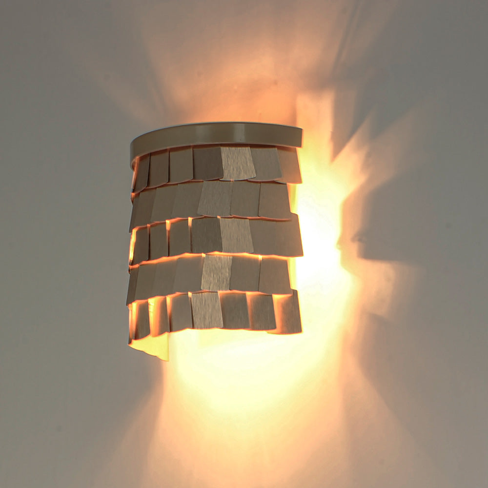 Glamour Bath Wall Light in Detail.
