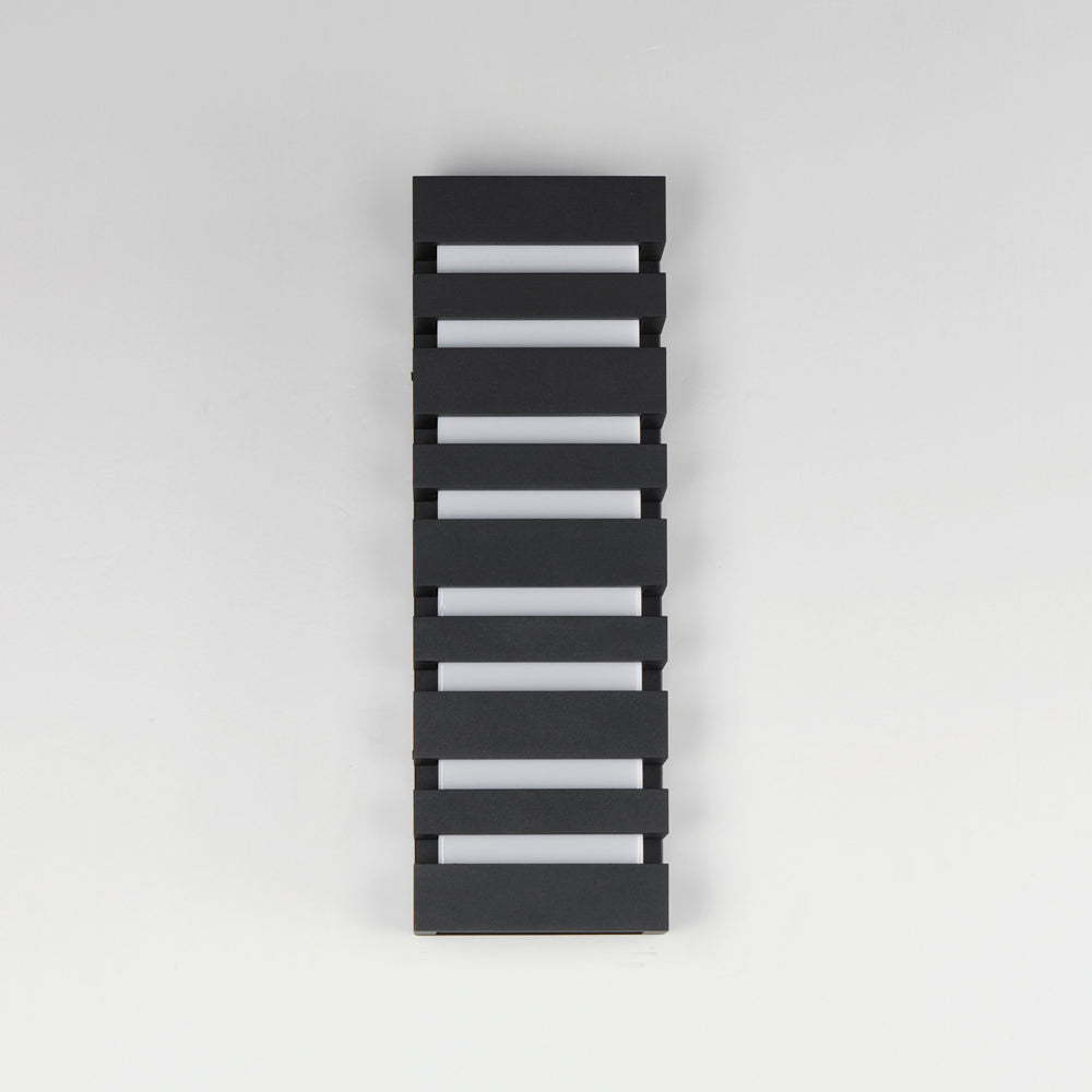 Keyes Outdoor LED Wall Light in Detail.