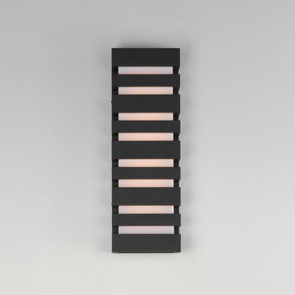 Keyes Outdoor LED Wall Light in Detail.