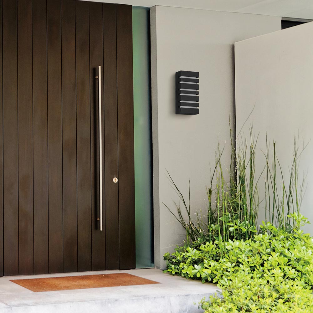 Keyes Outdoor LED Wall Light in Outside Area.