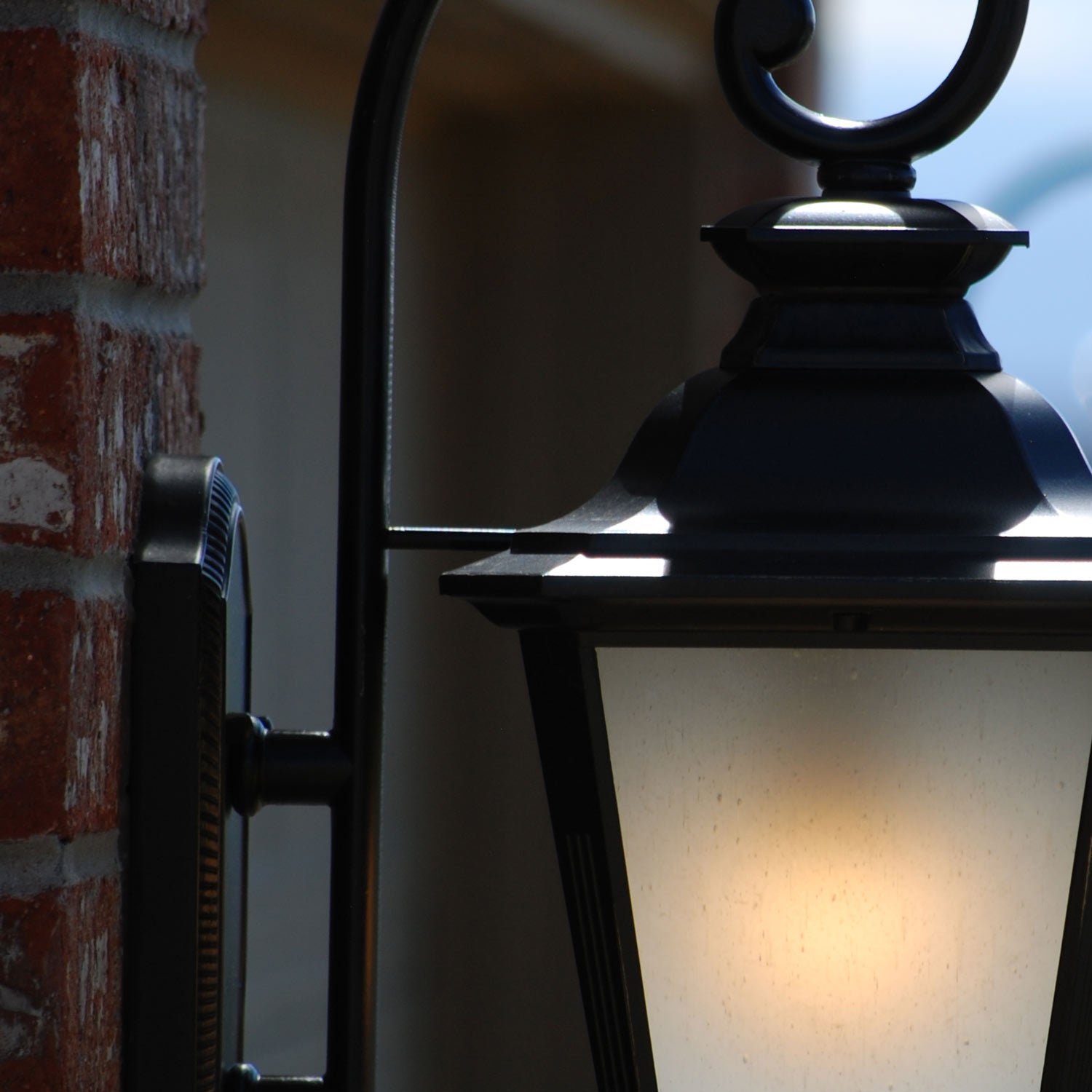 Knoxville Outdoor LED Glass Wall Light in Detail.