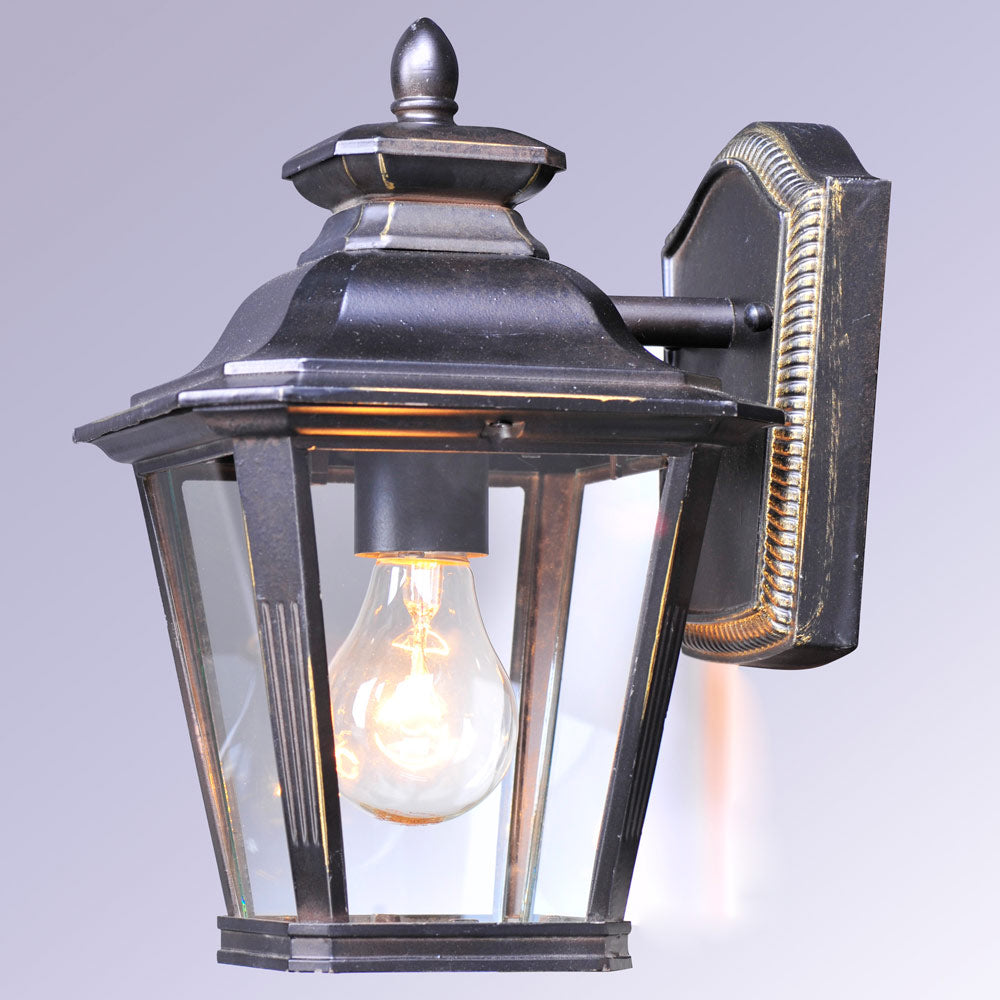 Knoxville Outdoor Wall Light in Detail.