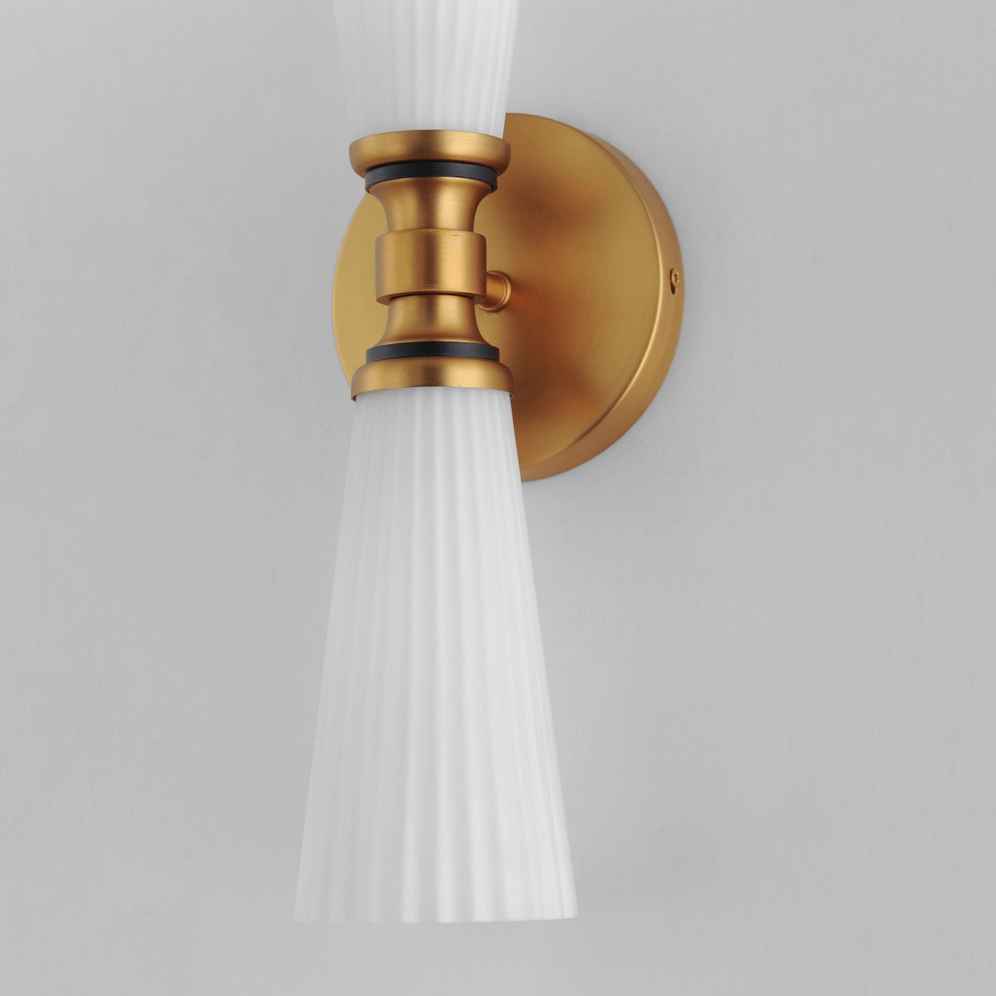 Krevat Bath Wall Light in Detail.